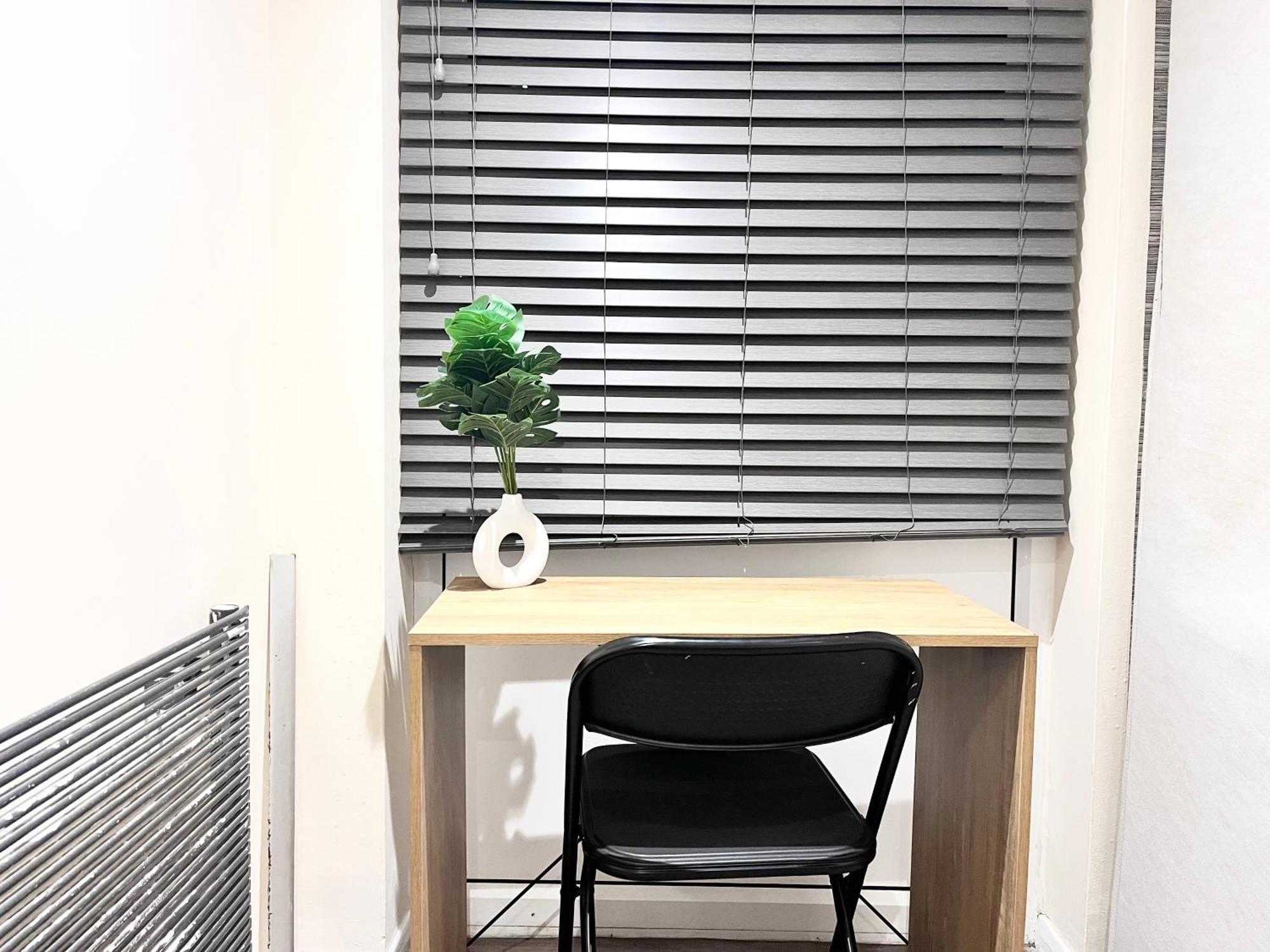 Centre 4bedroom House With Free Parking Vakantiehuis Canterbury